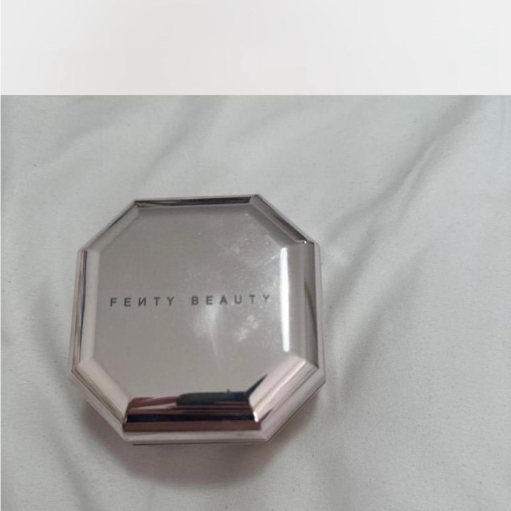 Fenty Pro filtr banana powder